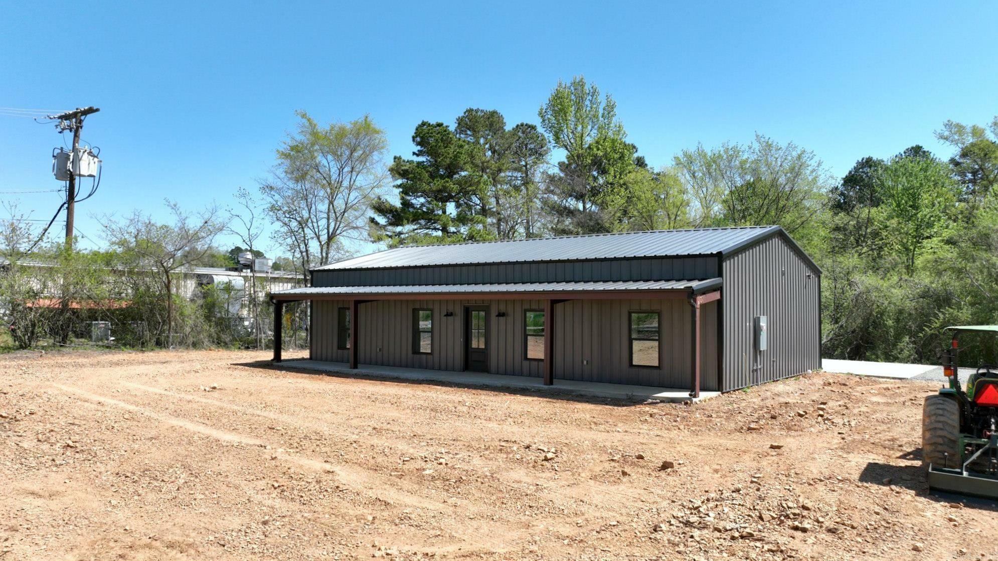 Property Photo: 2014 S. Reine St. AR 71953