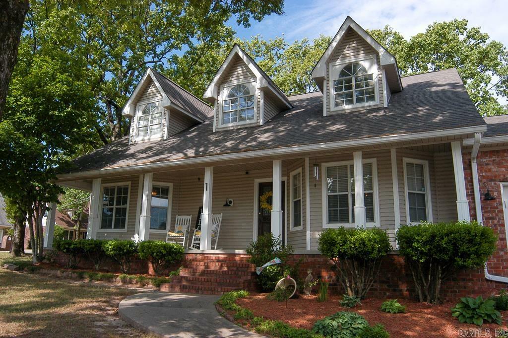 Property Photo: 1 Windsor Valley Court AR 72116