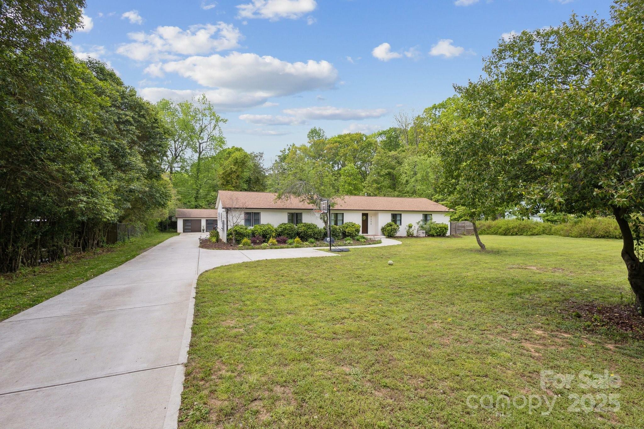 Property Photo: 7200 Monroe Road NC 28212