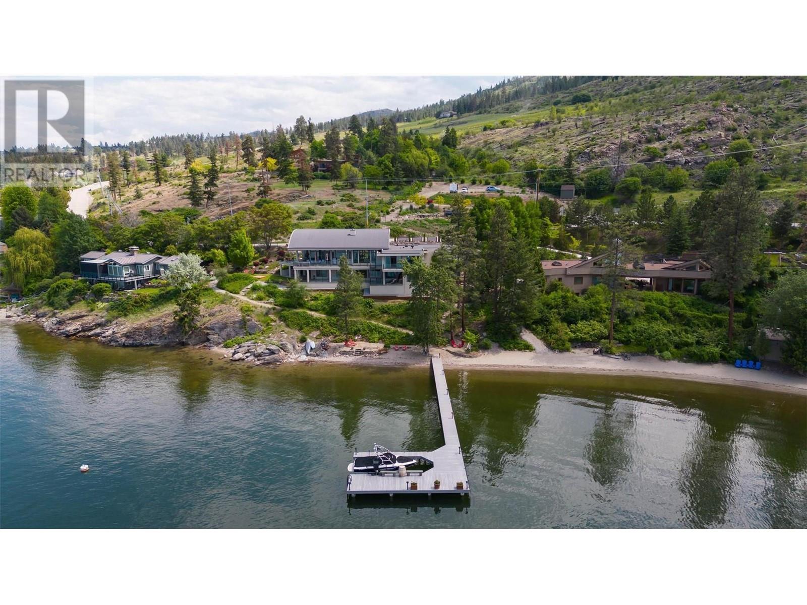 Photo de la propriété: 5560 Lakeshore Road BC V1W 4J4