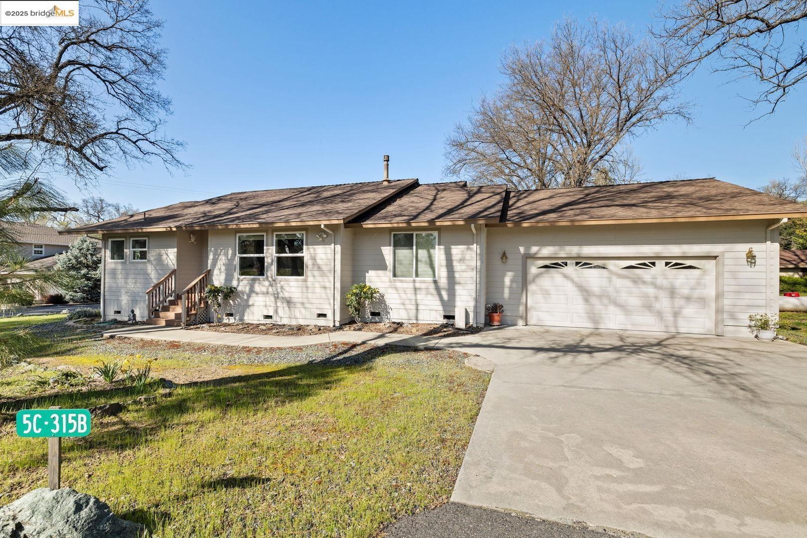 Property Photo: 12552 Tannahill CA 95321