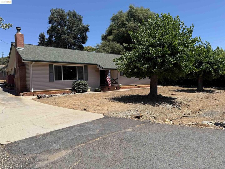 20445 West Walnut Dr.  Sonora CA 95370 photo