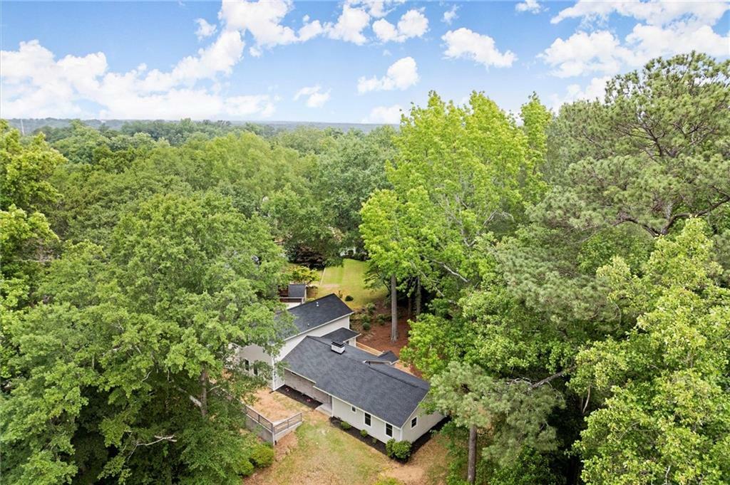 Property Photo: 6405 Cherry Tree Lane GA 30328