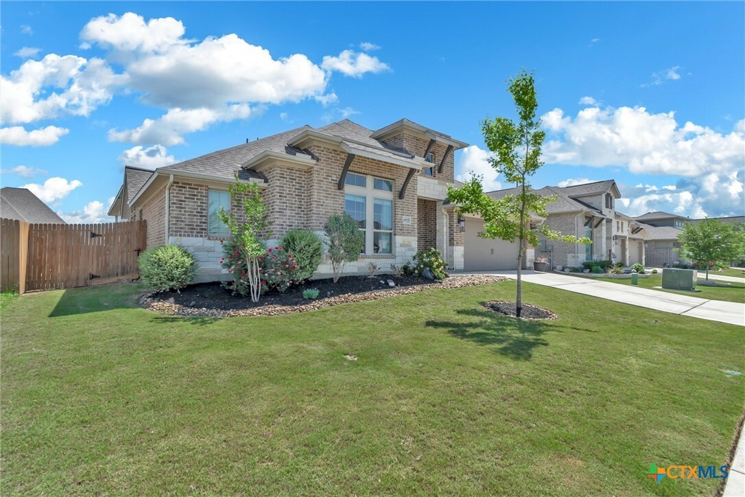 Property Photo: 2977 Grove Way TX 78155