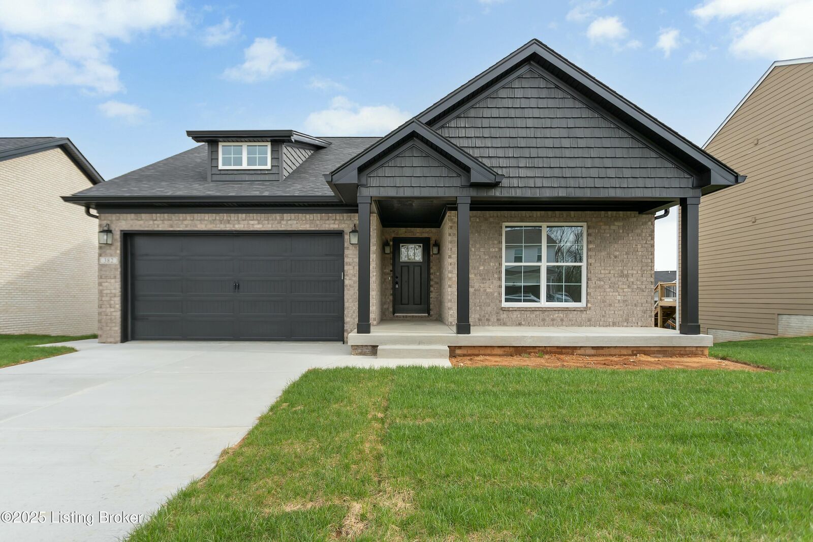 Property Photo:  382 Williamsburg Dr  KY 40047 