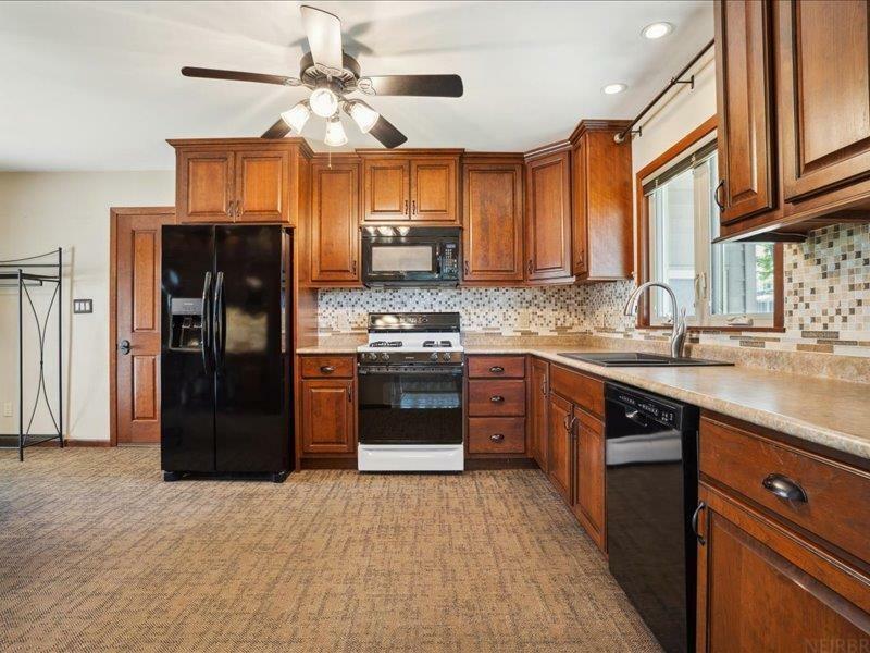 Property Photo: 805 7th Street SE IA 50662