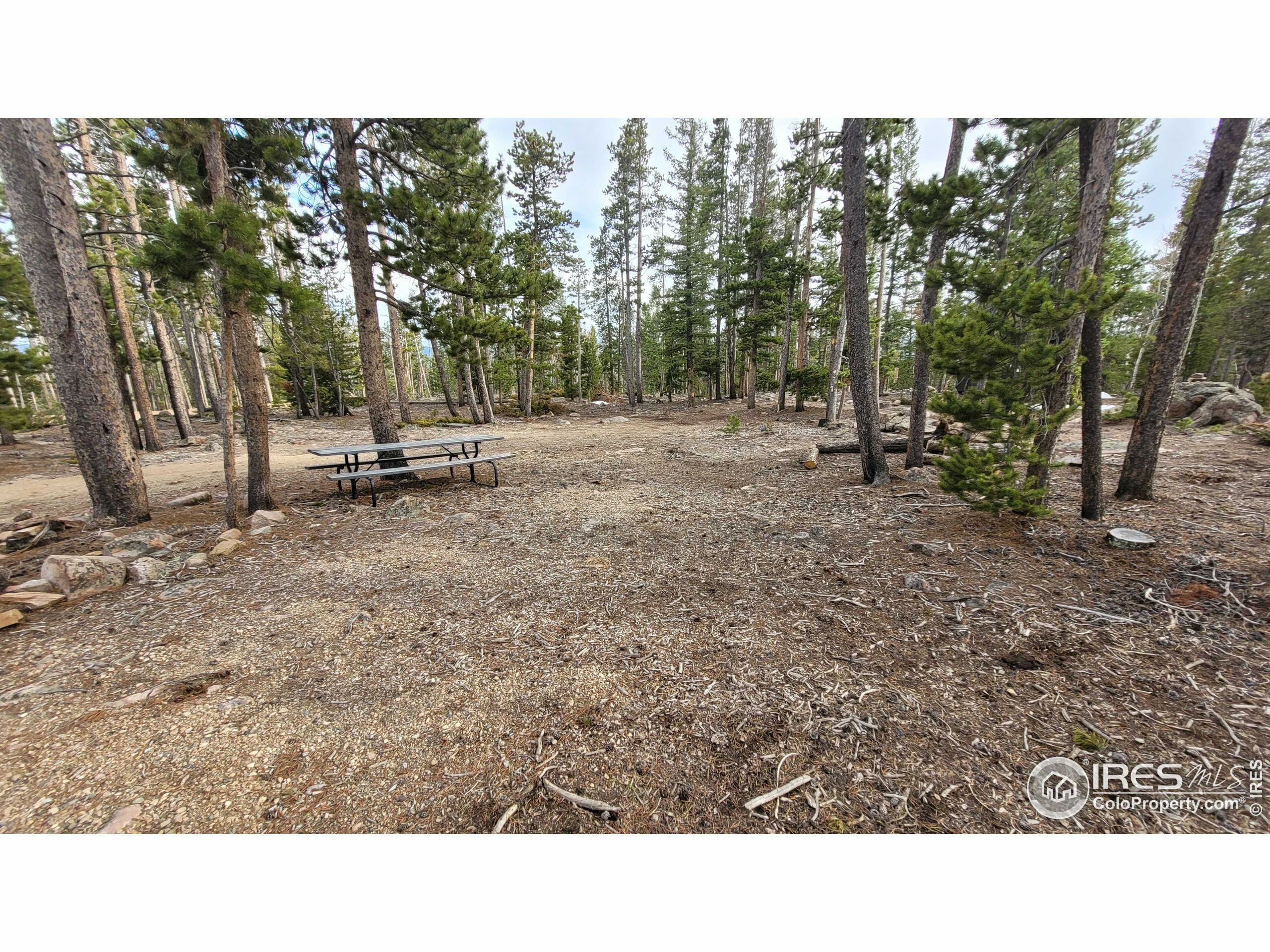 Property Photo: 1421 Jicarilla Trl CO 80545