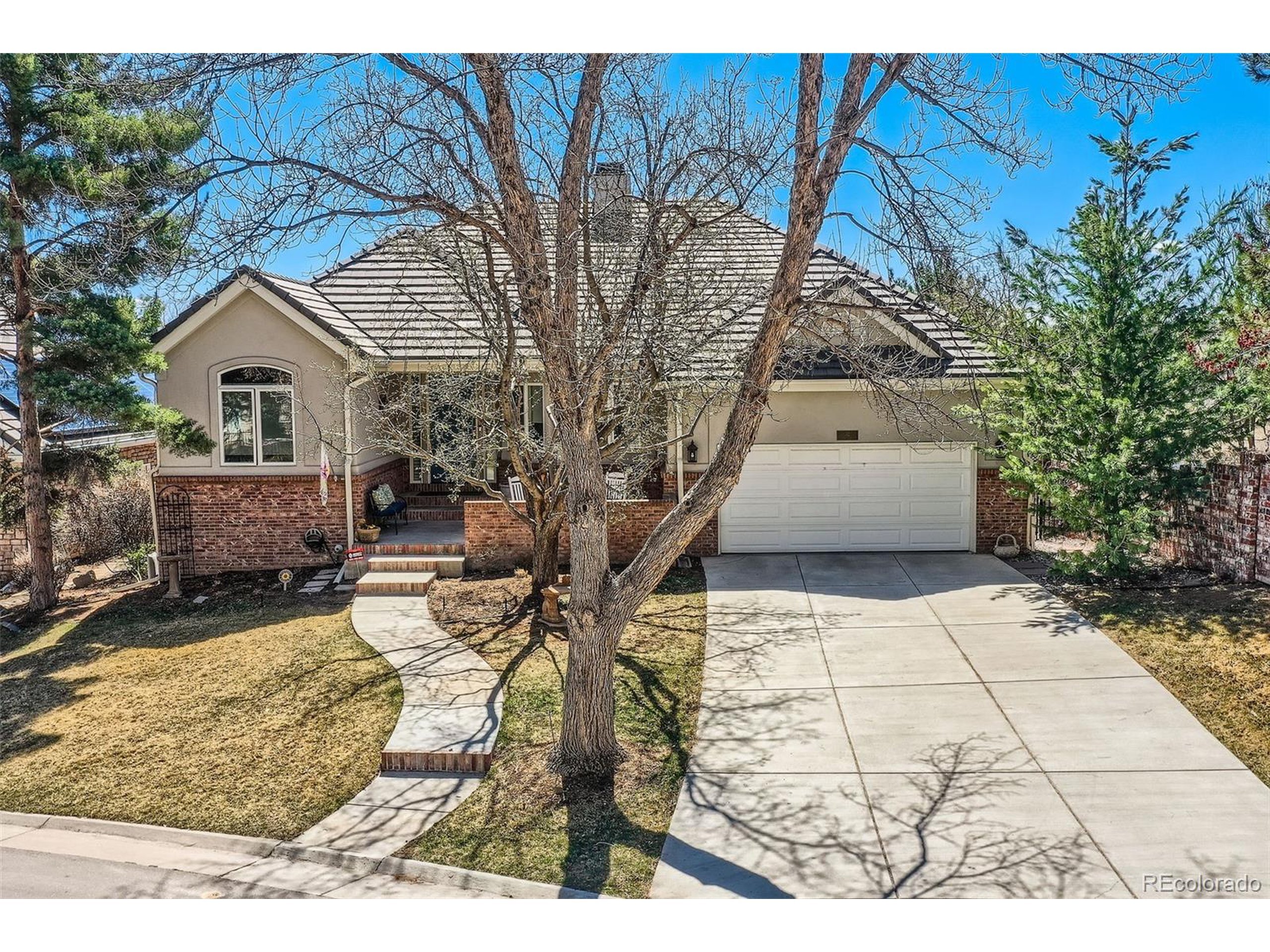 Property Photo: 32 Silver Fox Cir CO 80121