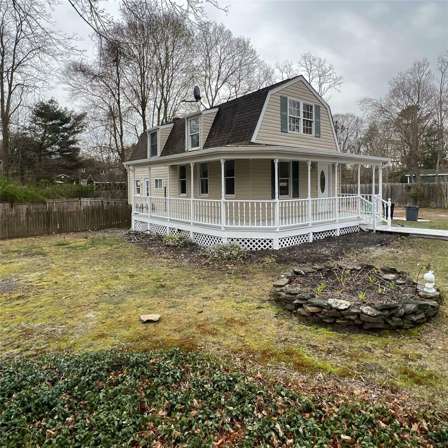 Property Photo: 226 Mount Vernon Avenue NY 11763