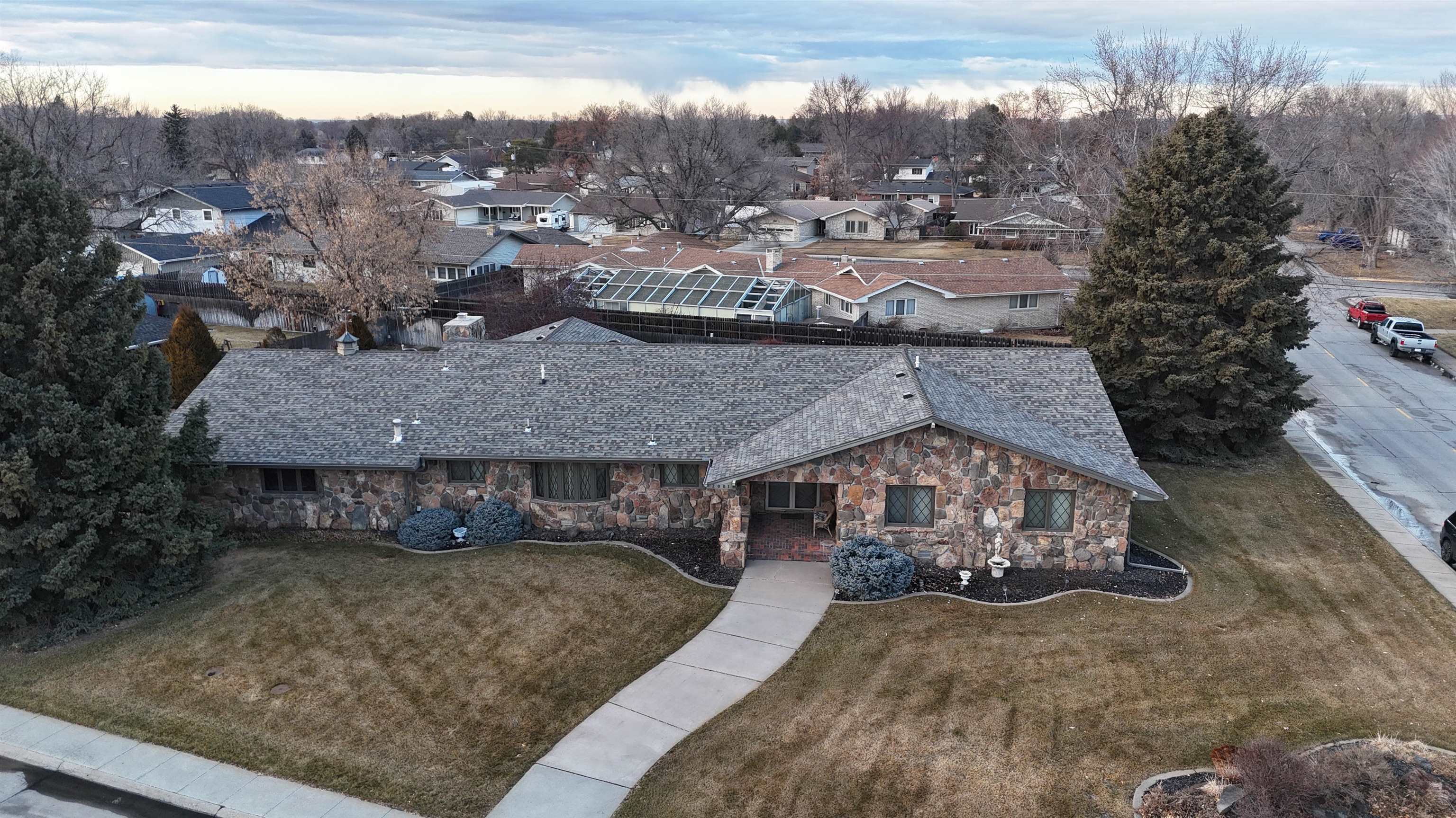 Property Photo: 2001 Sunset Dr. NE 69101