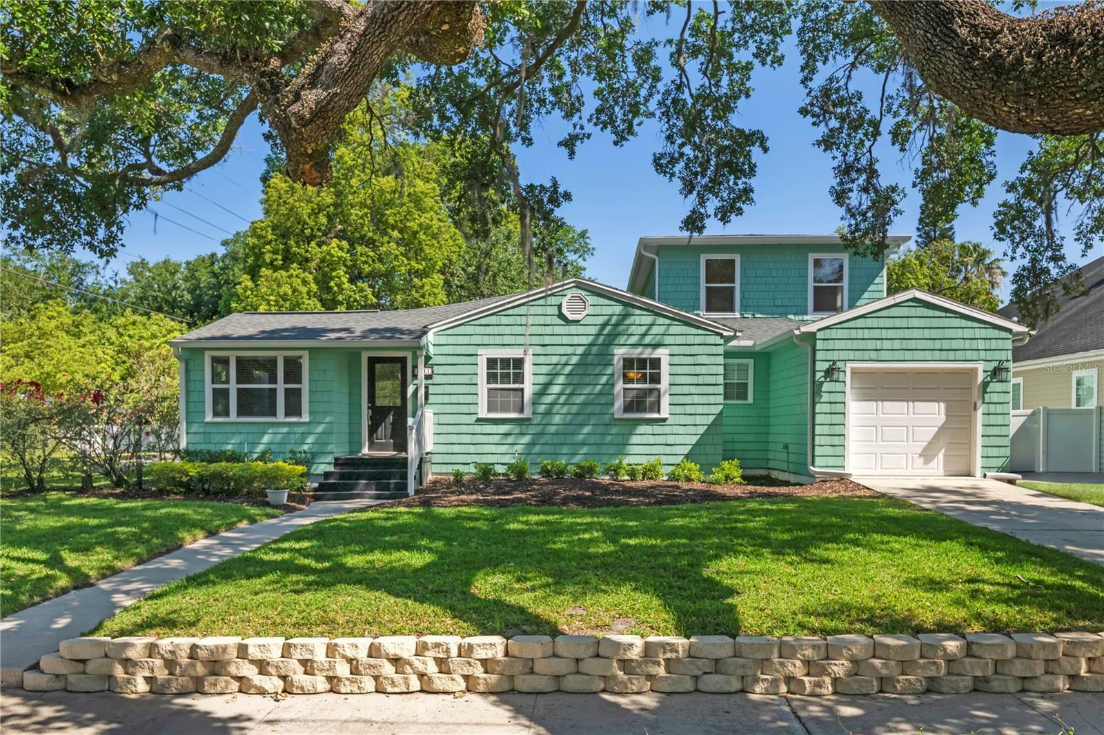 Property Photo: 1111 Guernsey Street FL 32804