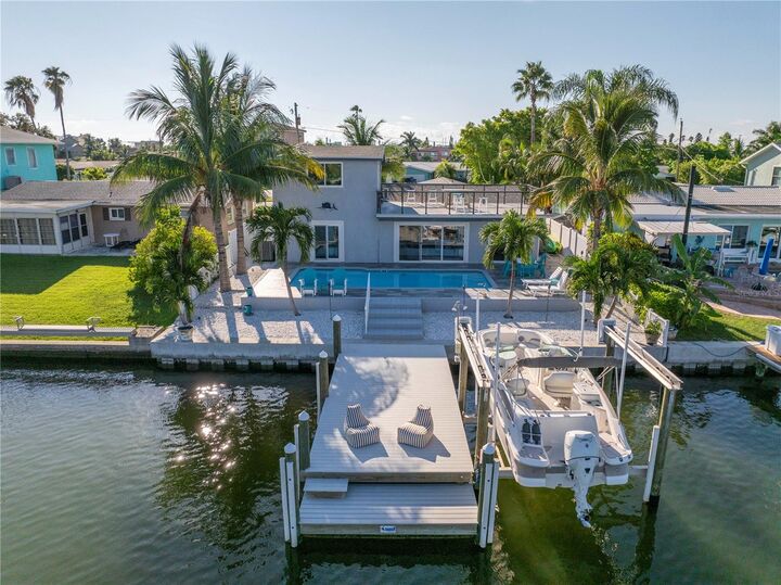 Property Photo:  533 Lillian Drive  FL 33708 