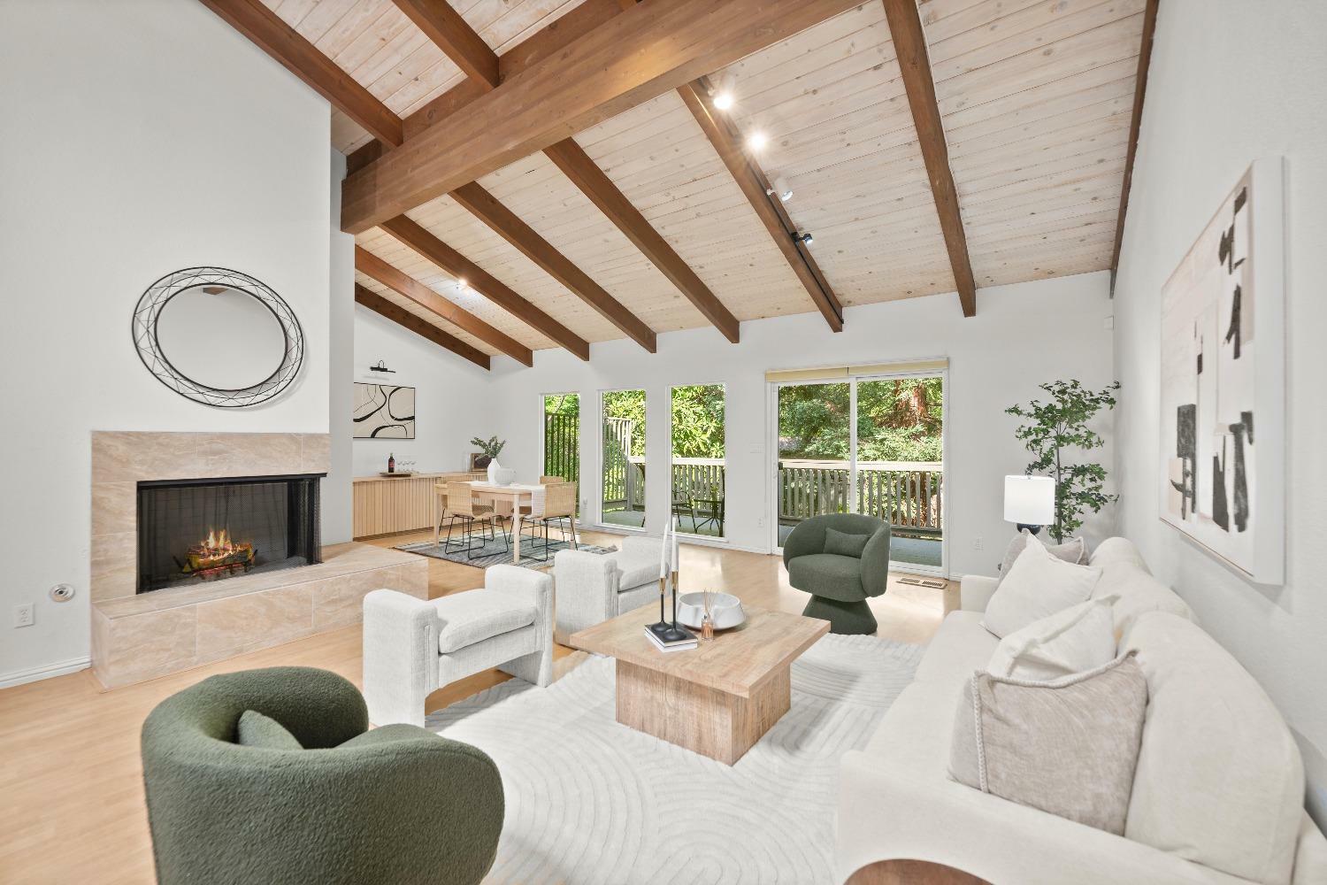 Property Photo:  76 Riverknoll Place  CA 95608 