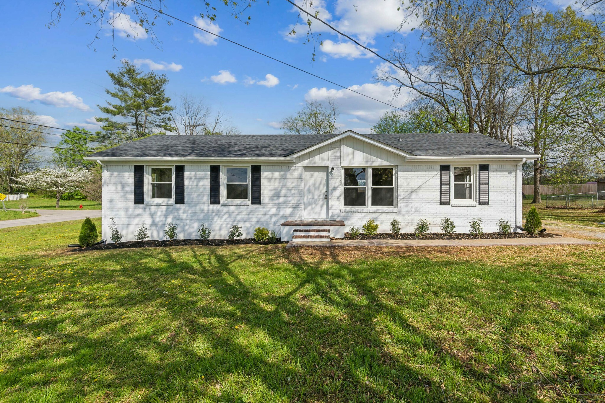 101 Gardenia St  Mount Pleasant TN 38474 photo