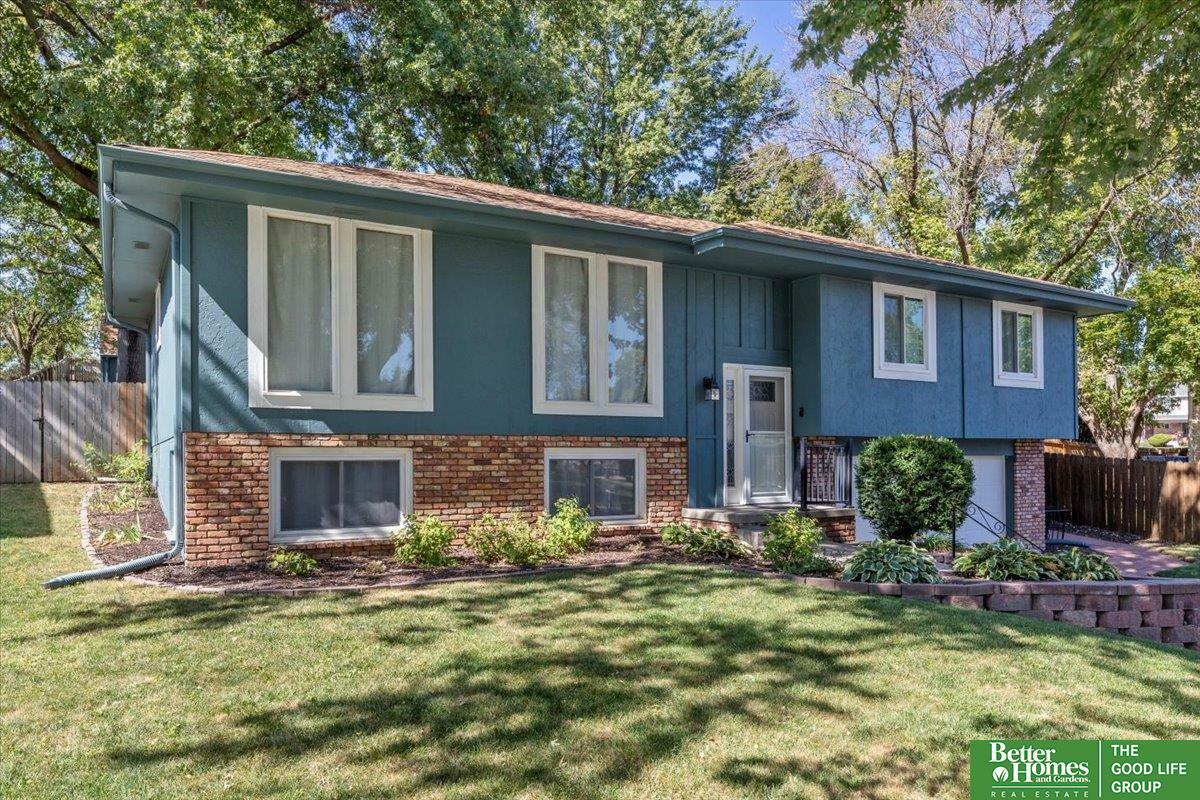 Property Photo:  1310 Greenwood Avenue  NE 68133 