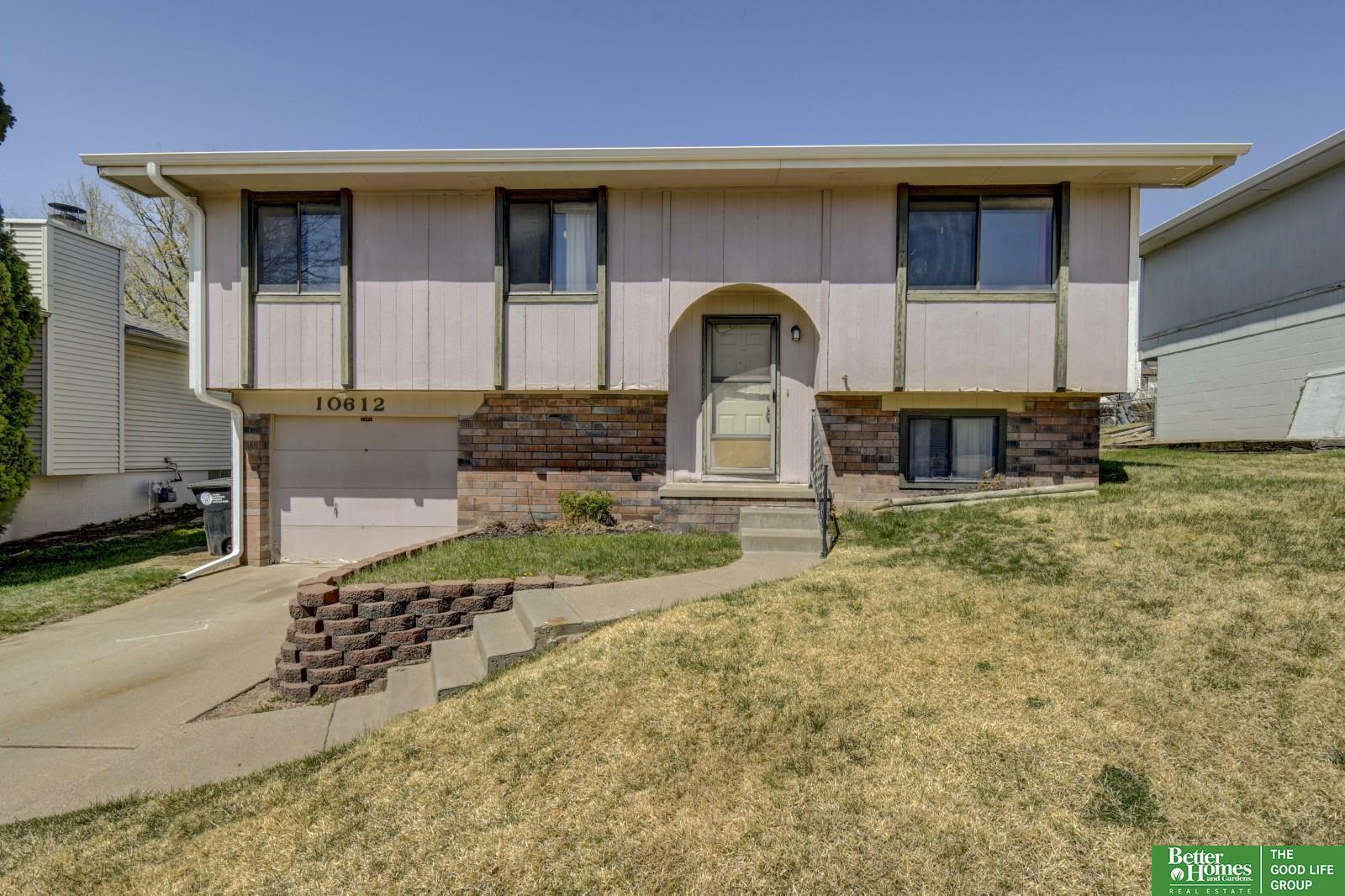 Property Photo: 10612 Hartman Avenue NE 68134