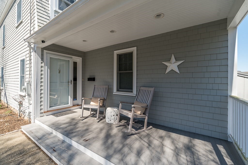 Property Photo:  7 Hawthorne Lane  MA 01930 