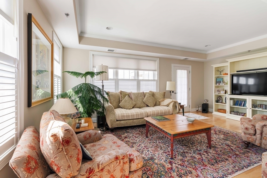 Property Photo:  71 Starboard Dr 170  RI 02878 
