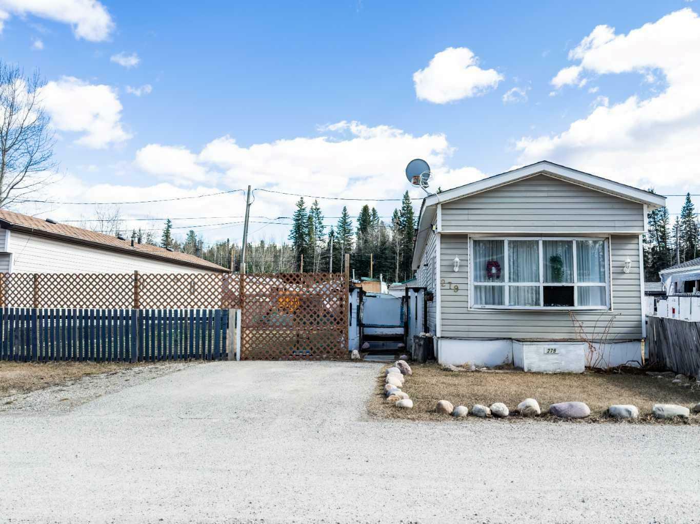 Property Photo: 133 Jarvis Street 279 AB T7V 1R6