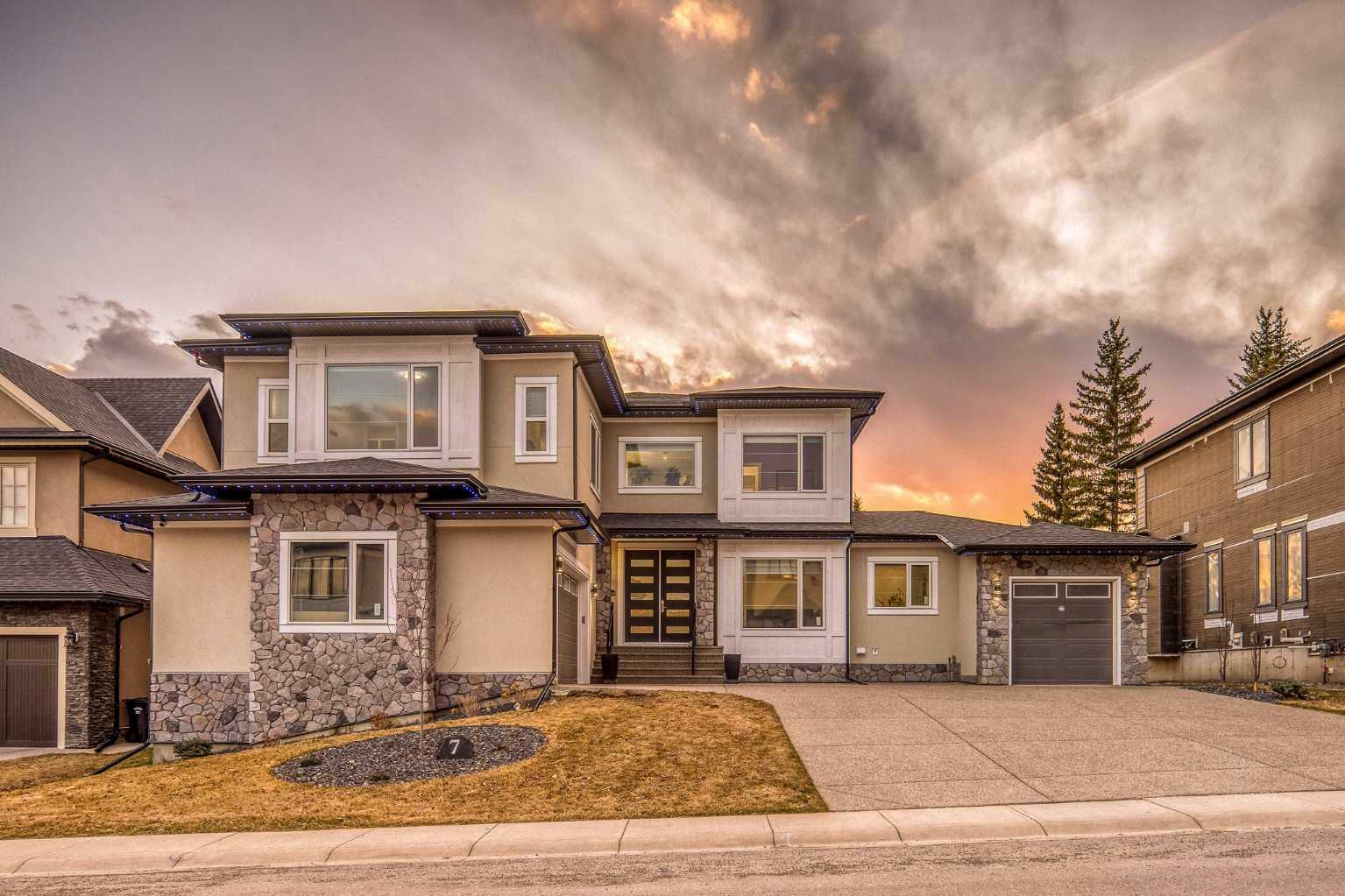 Property Photo: 7 Mystic Ridge Way SW AB T3H 1S7