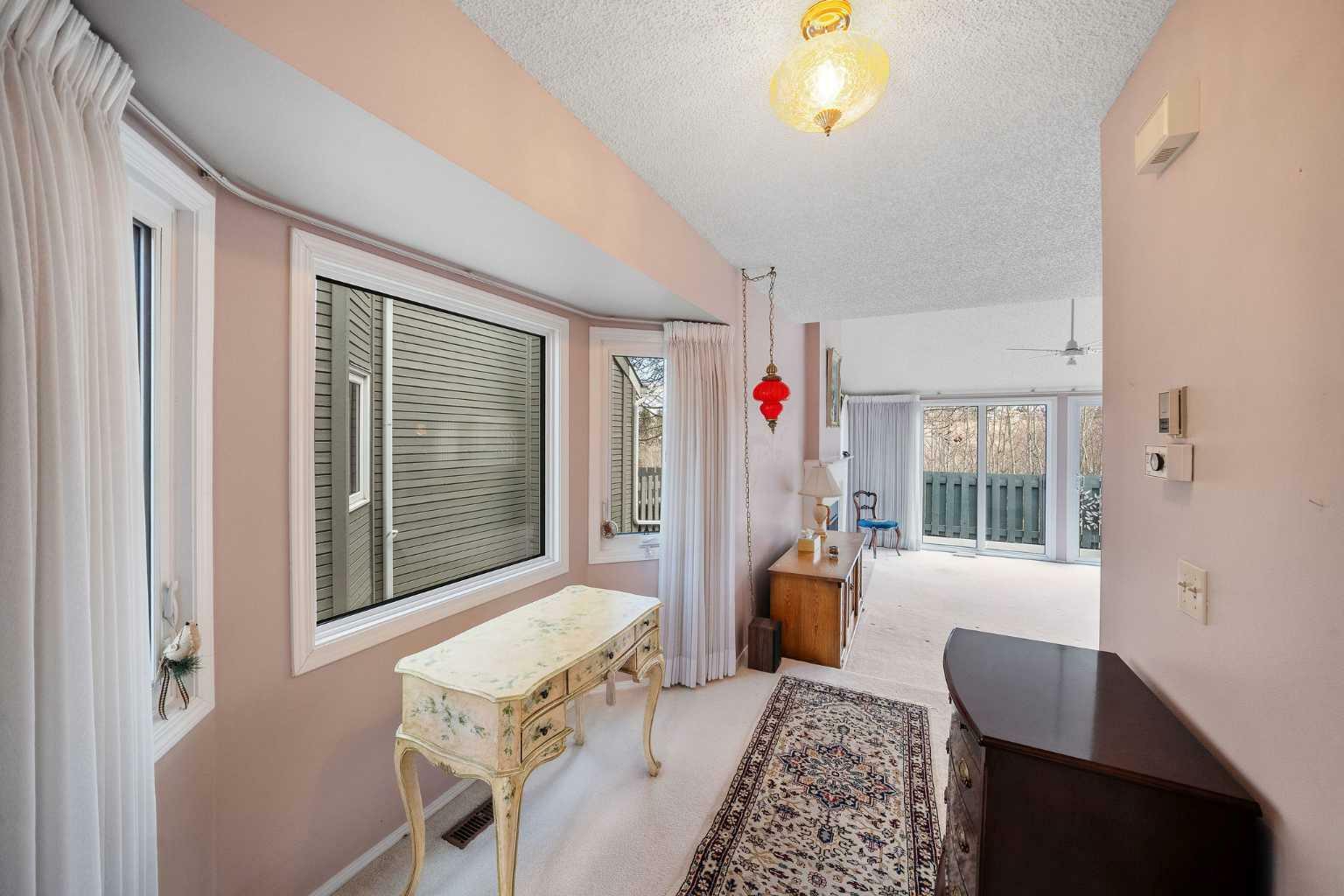 Property Photo: 300 Edgedale Drive NW 313 AB T3A 4A8