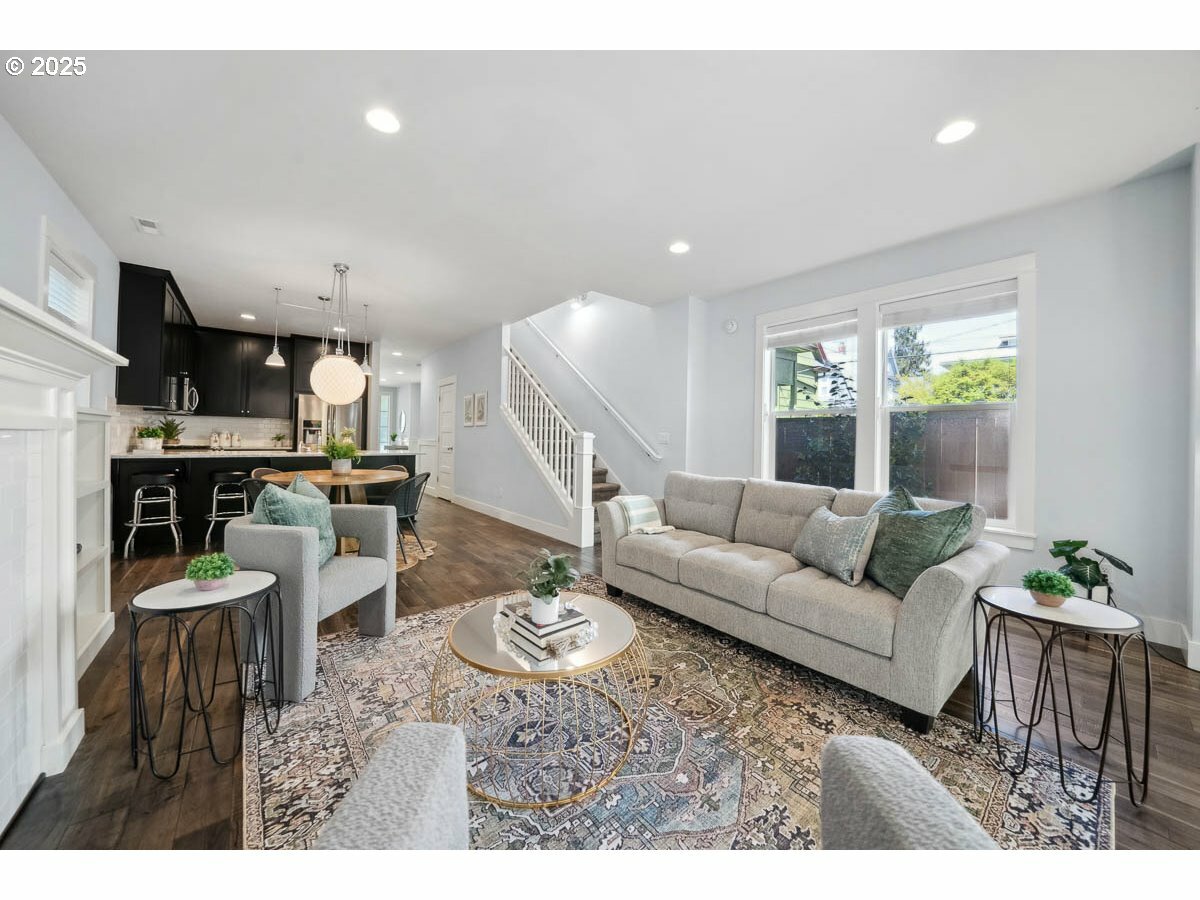 Property Photo: 2314 NE Rodney Ave OR 97212
