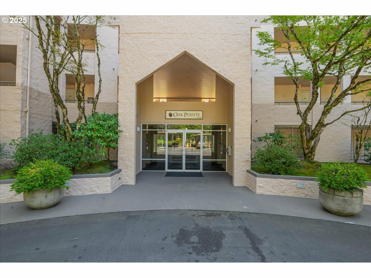 6645 W Burnside St 550  Portland OR 97210 photo