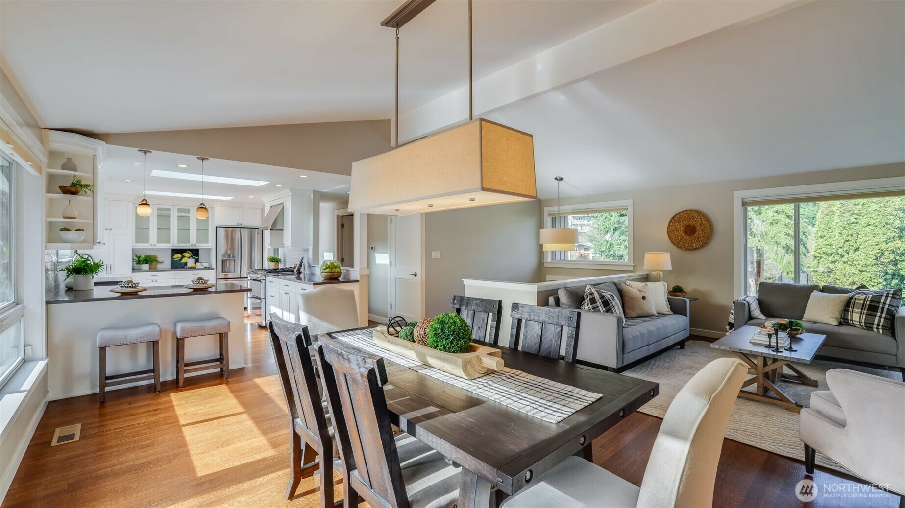 Property Photo:  11021 SE 10th Street  WA 98004 