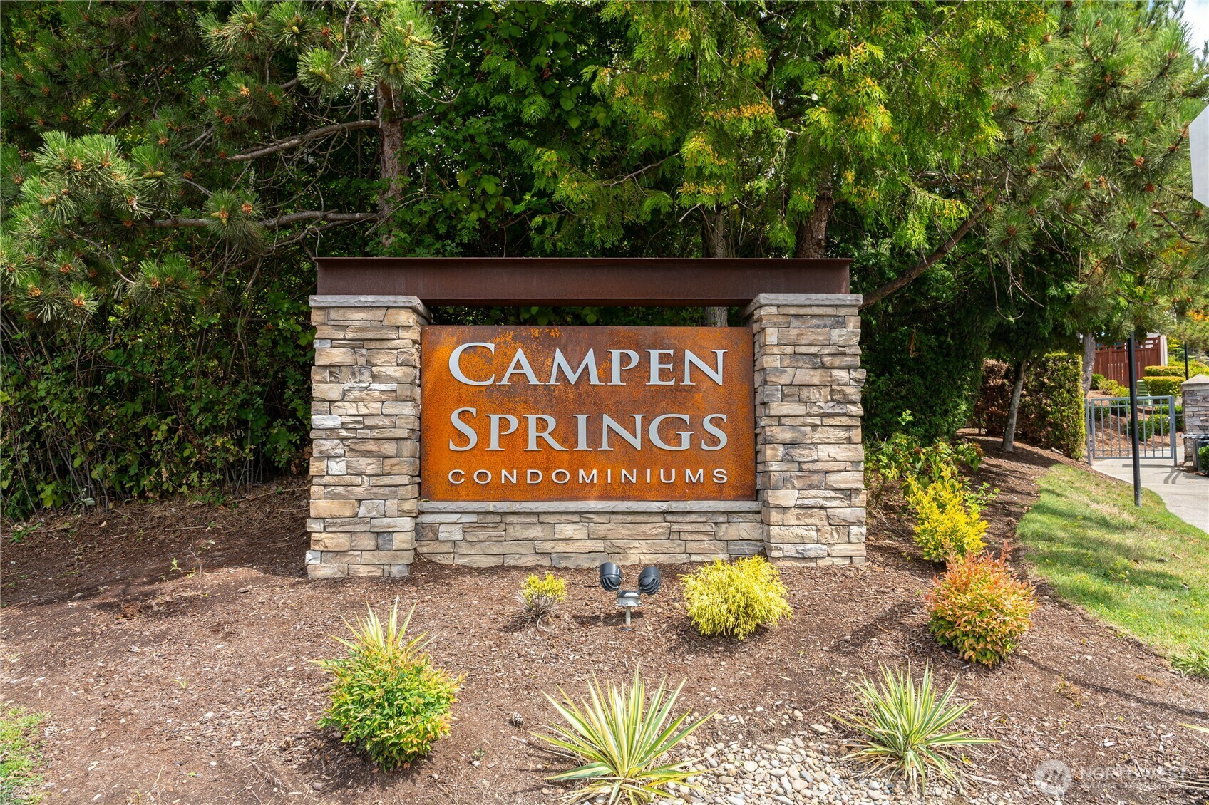 Property Photo:  4771  Morris Avenue S T302  WA 98055 