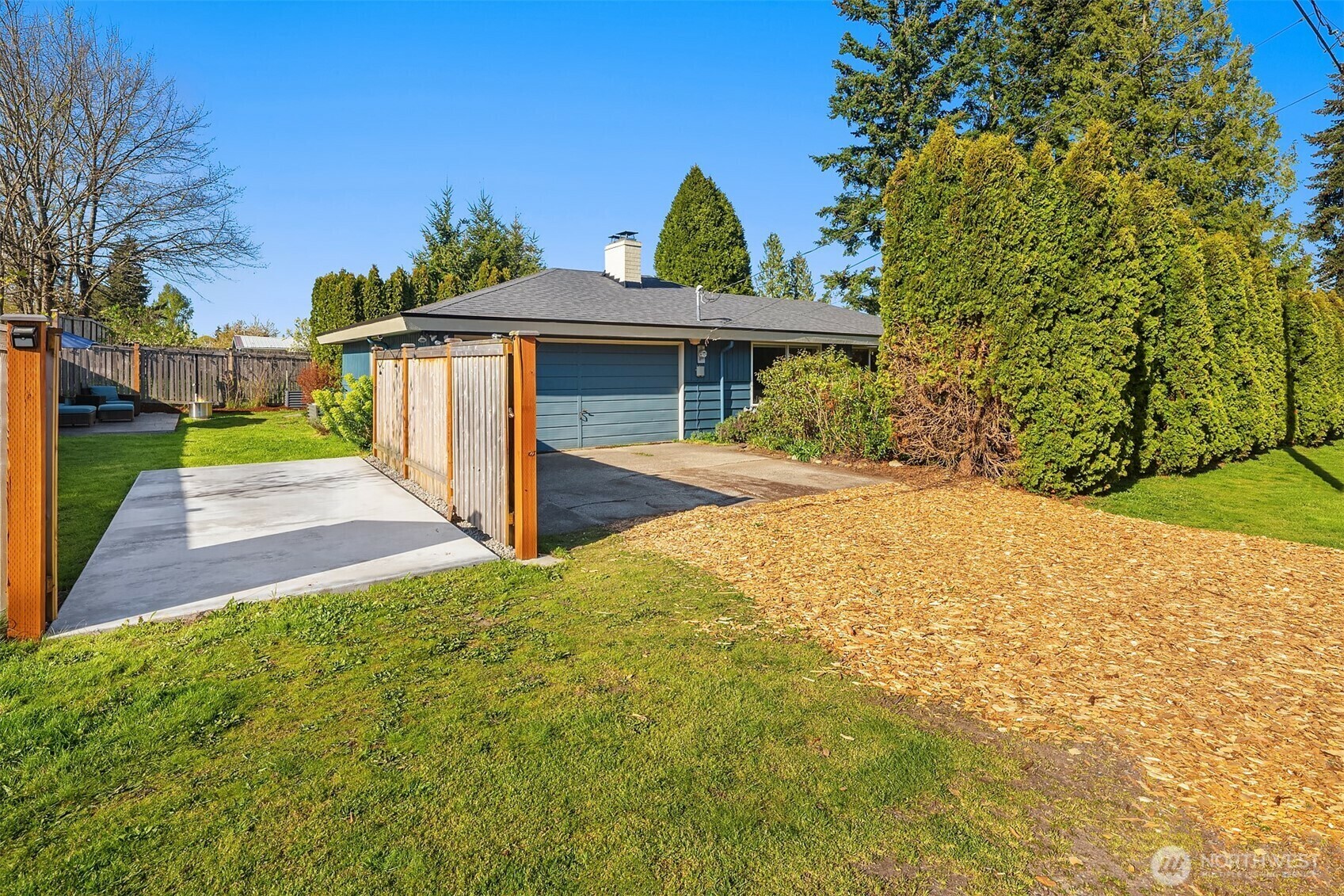 Property Photo: 11057 11th Avenue SW WA 98146