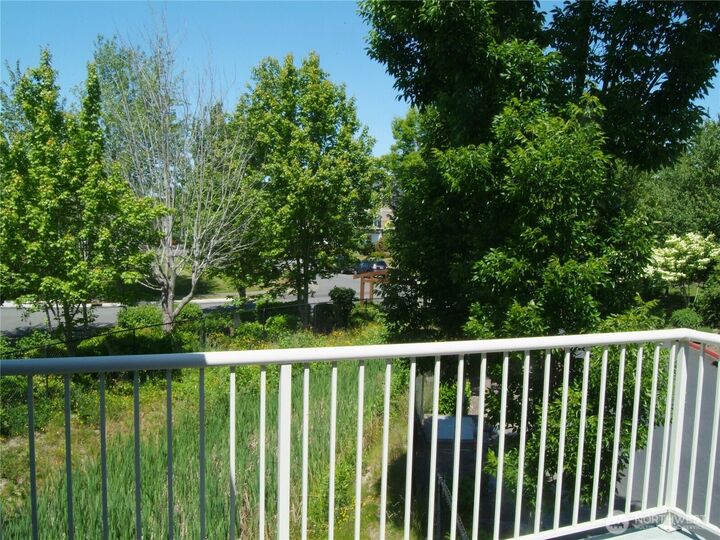 Property Photo:  4631  Quinn Court 201  WA 98226 