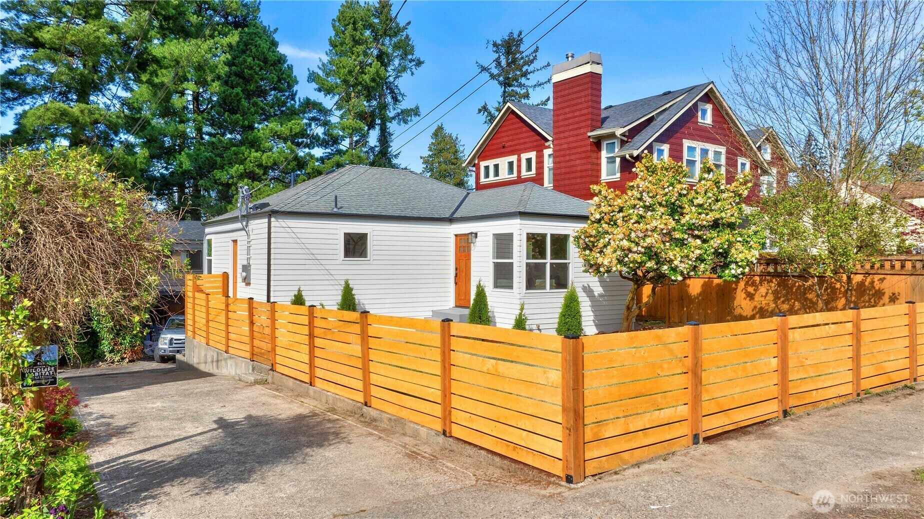 828 NE 95th Street  Seattle WA 98115 photo