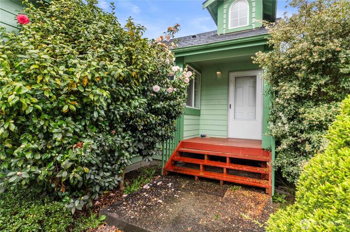 Property Photo: 28 83rd Drive SE WA 98258