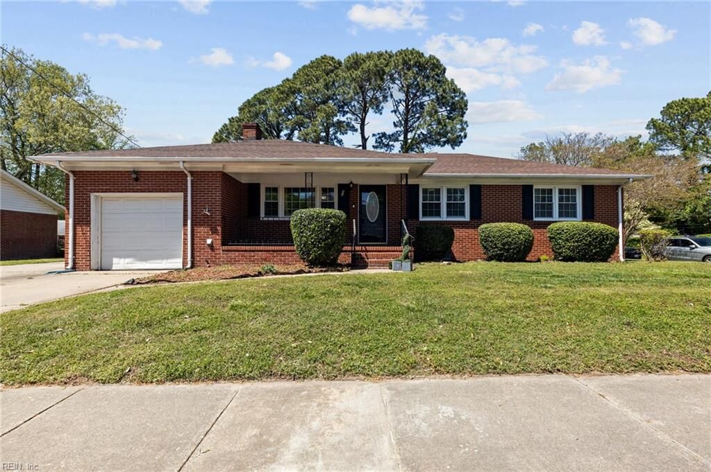 Property Photo:  640 Providence Rd  VA 23325 