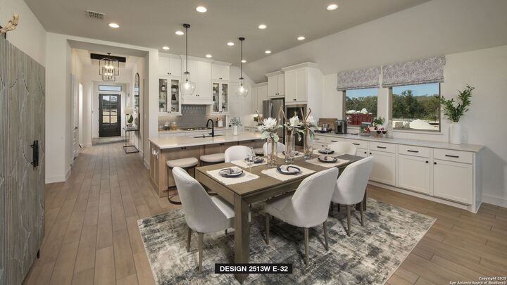 Property Photo: 915 Chalkstone TX 78260