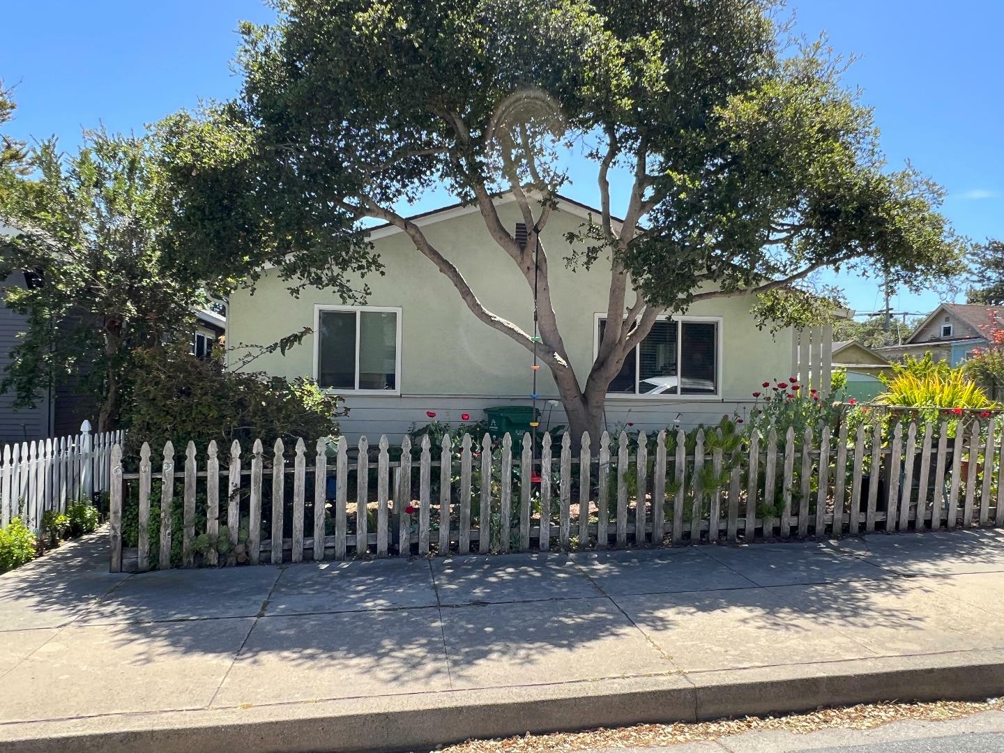 Property Photo: 609 Congress Avenue CA 93950