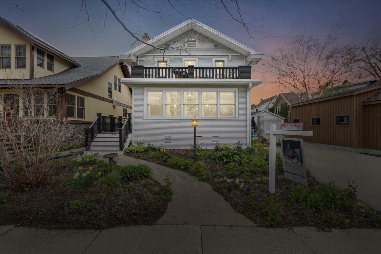 Property Photo: 705 Riverside Drive WI 53704