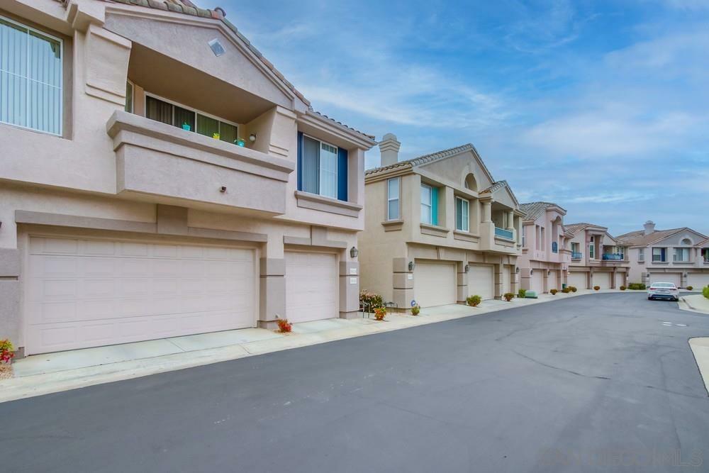 Property Photo: 18624 Caminito Pasadero CA 92128