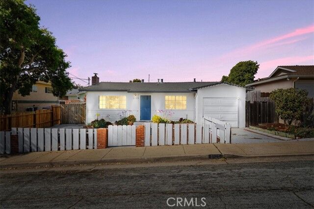 Property Photo:  1125 Hamilton Avenue  CA 93955 