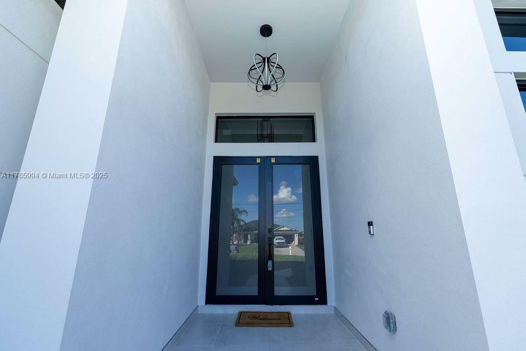 Property Photo: 1416 NW 33 Ave FL 33993