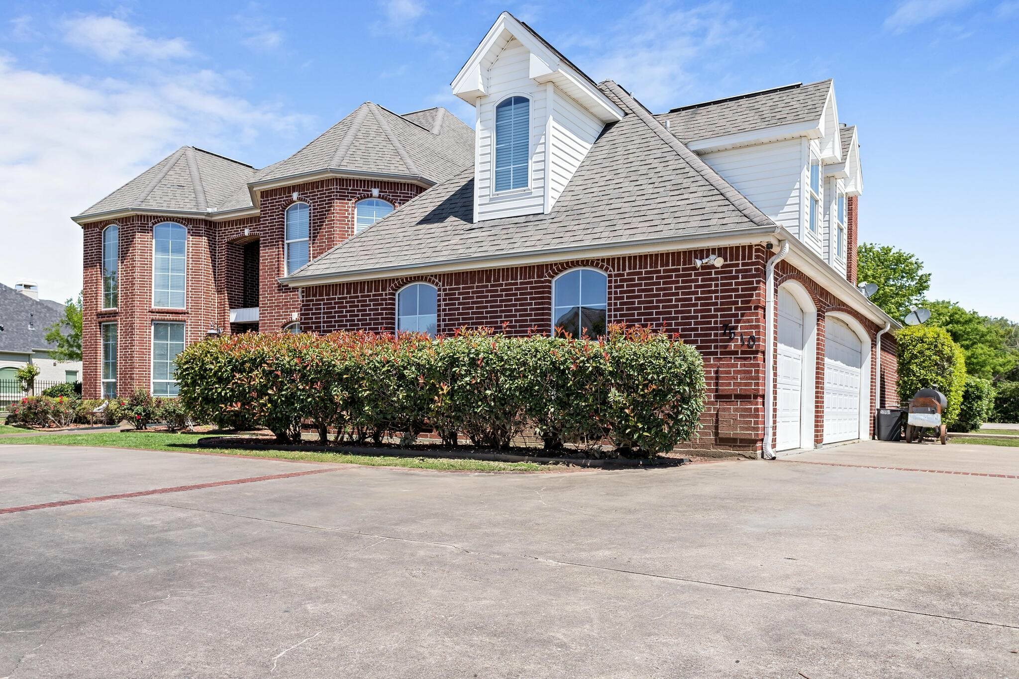 Property Photo: 7510 Coral Creek TX 77707