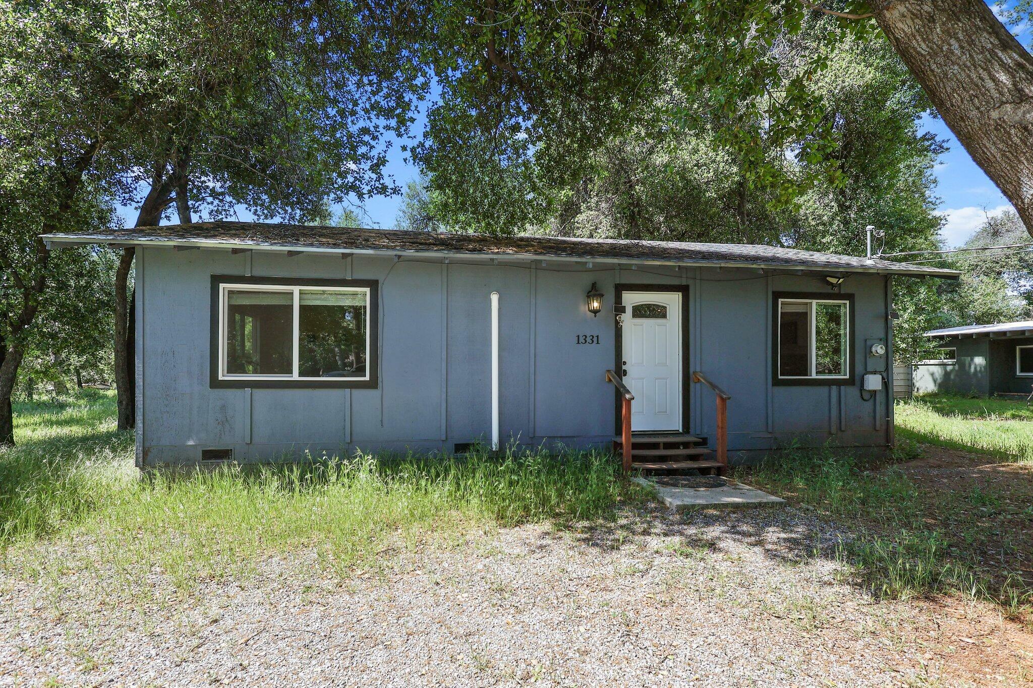 Property Photo: 1331 Harpole Road CA 96002