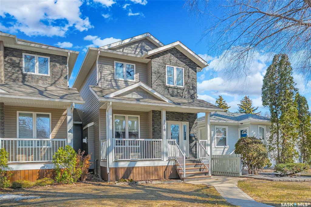 Property Photo: 1315 Wiggins Avenue S SK S7H 2J5