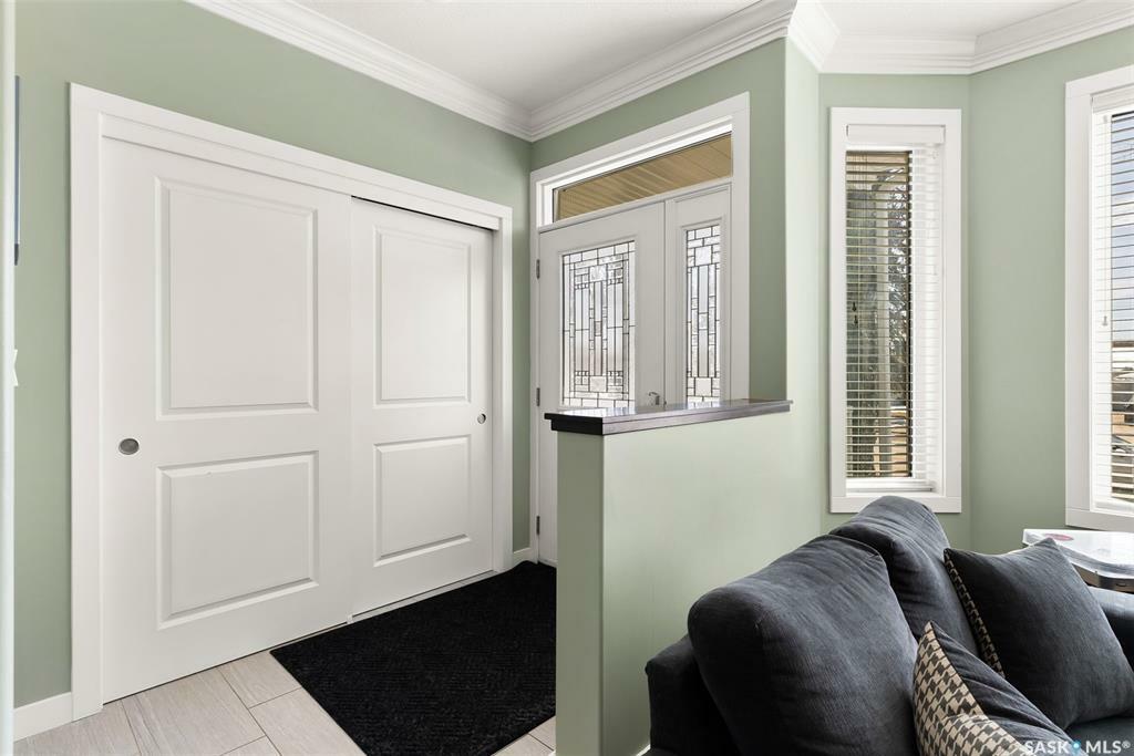 Property Photo:  3124 Hill Avenue  SK S4S 0W3 