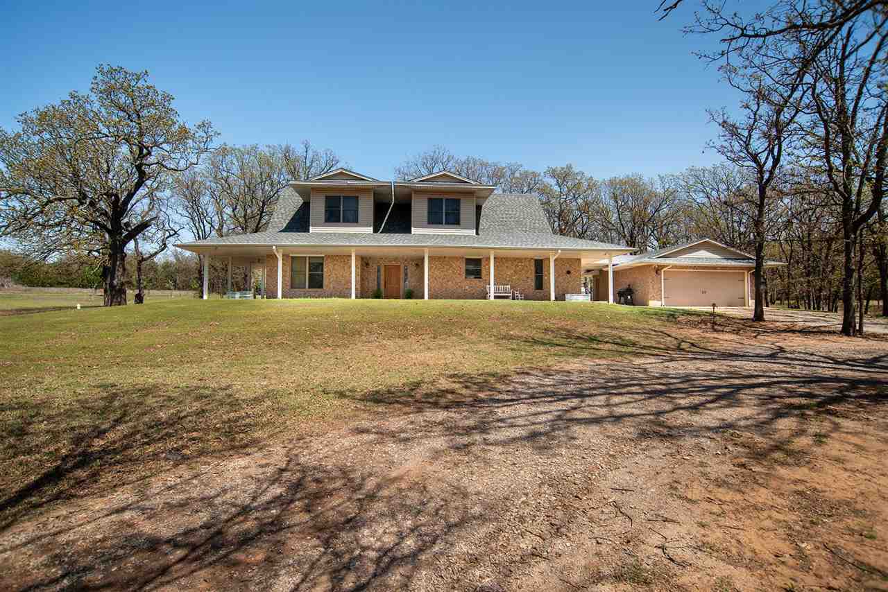 Property Photo: 352656 E 840 Road OK 74079