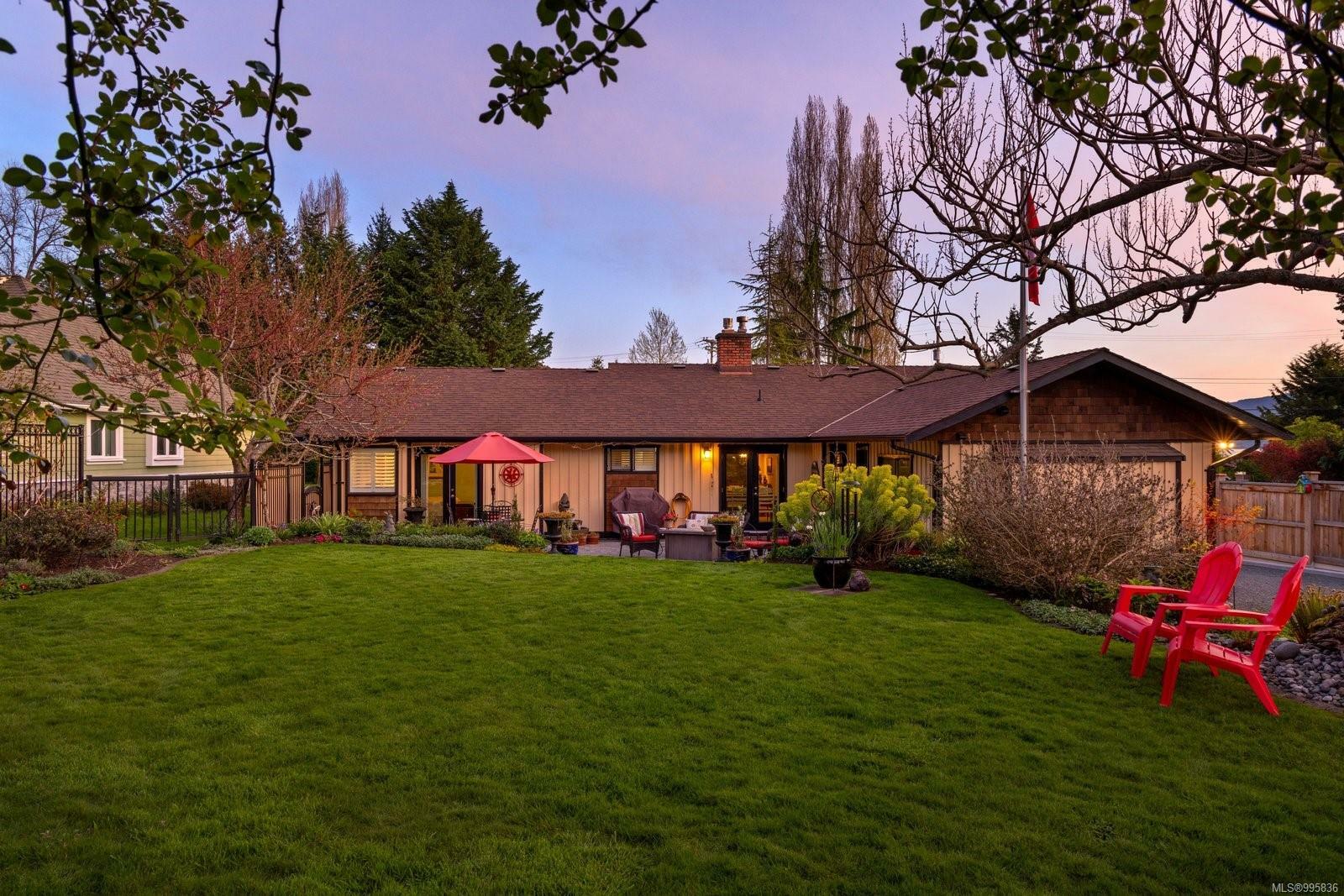 Property Photo: 10807 Madrona Dr BC V8L 5P1