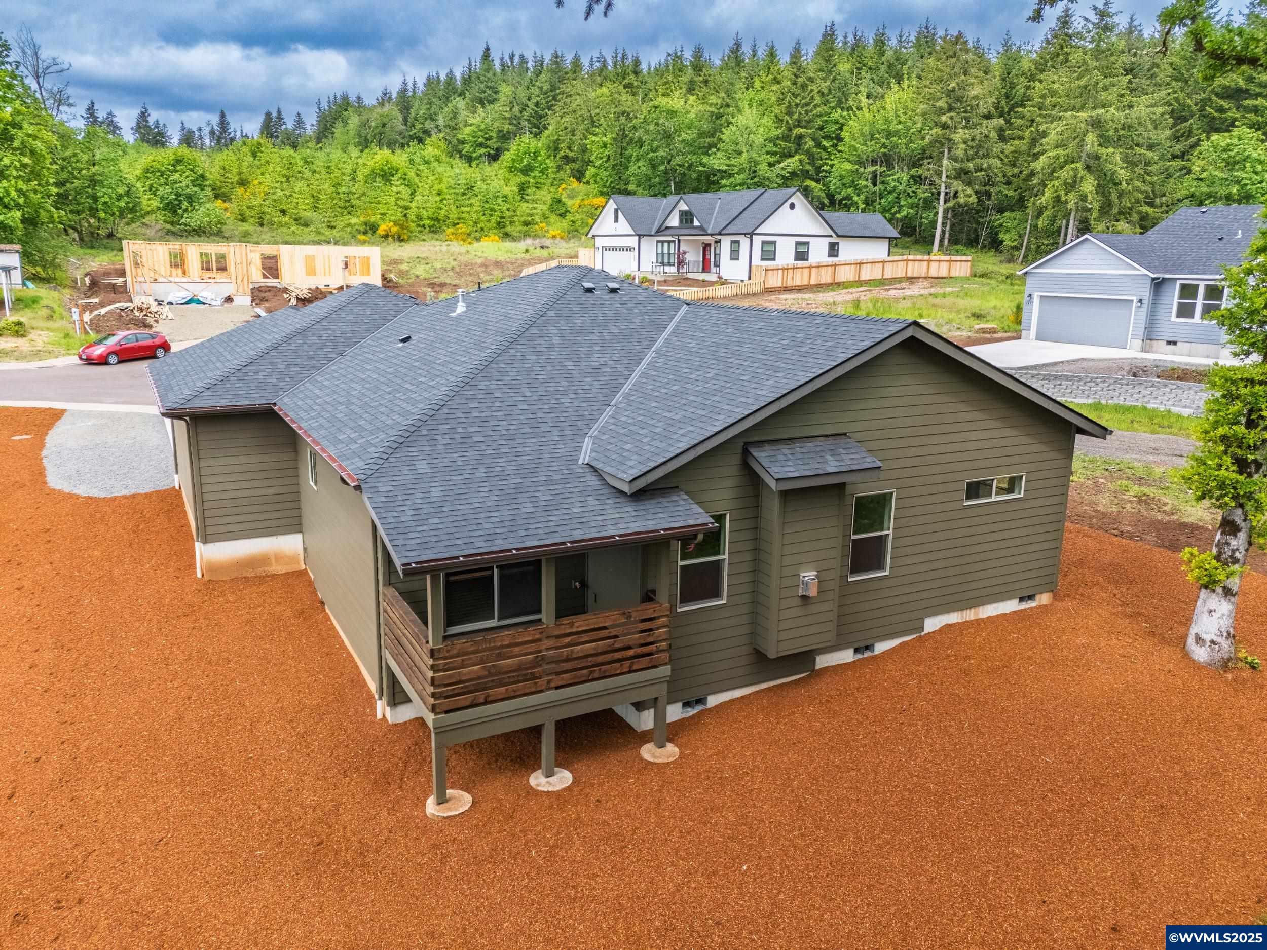 Property Photo: 1491 Strawberry Ridge OR 97386