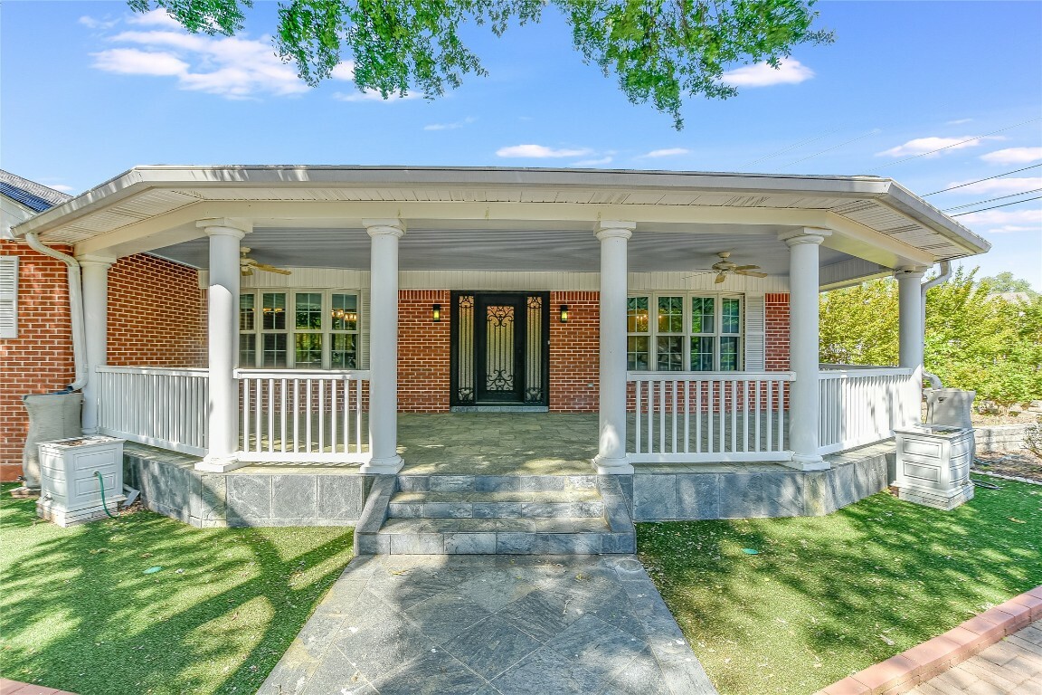 Property Photo:  11906 Arch Hill Drive  TX 78750 