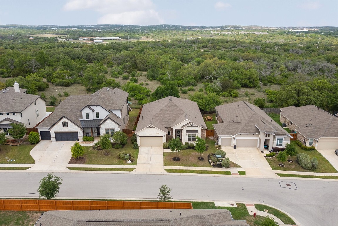 Property Photo: 520 Peakside Circle TX 78620