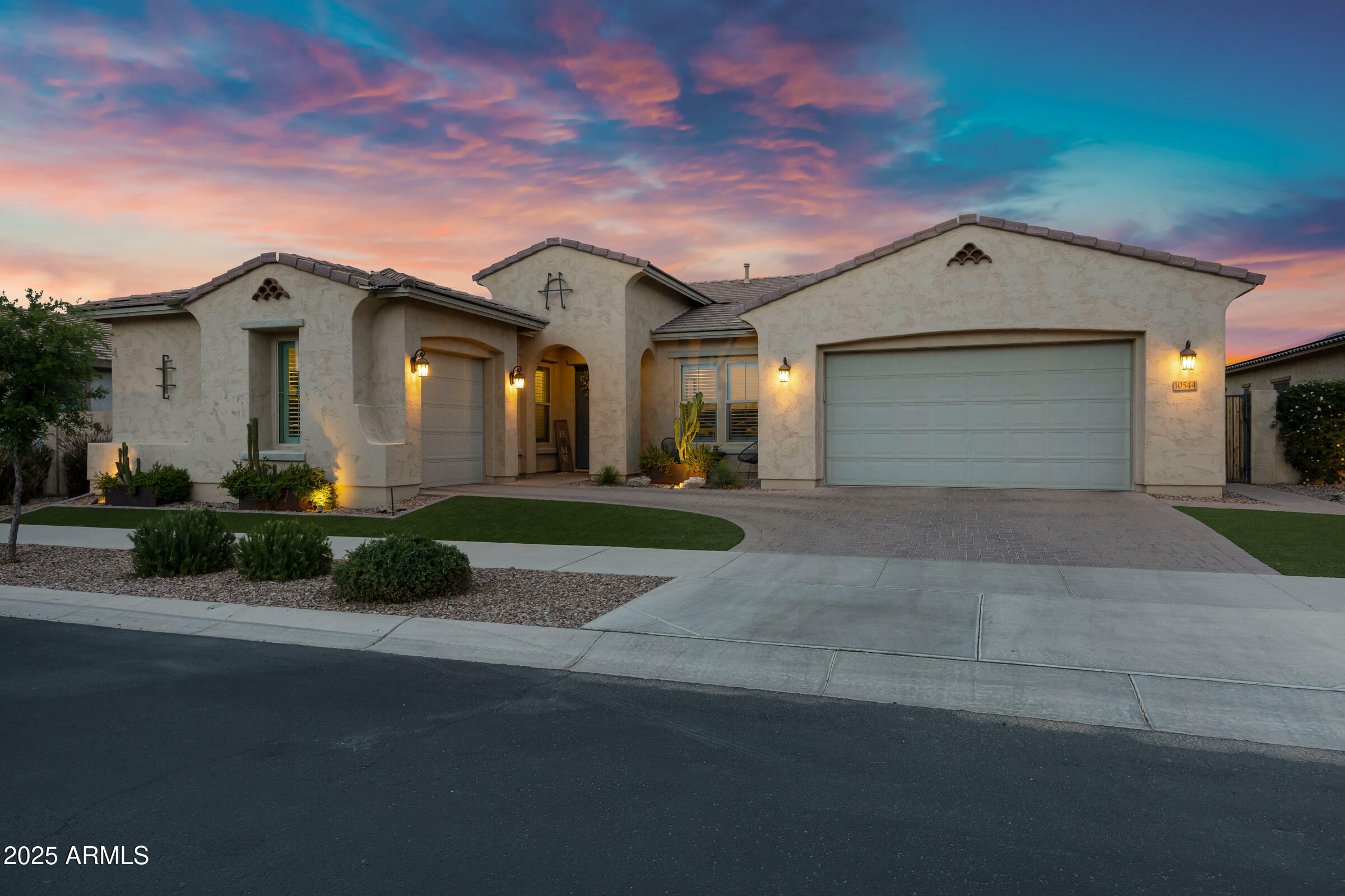 10544 E Thatcher Avenue  Mesa AZ 85212 photo